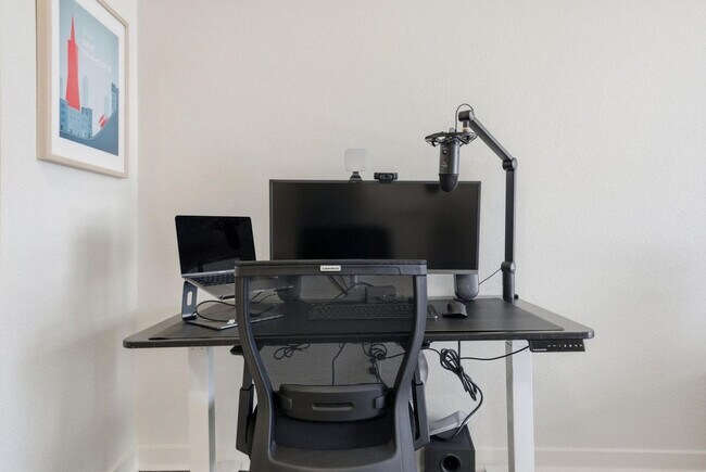 Building Photo - 1155 4th St