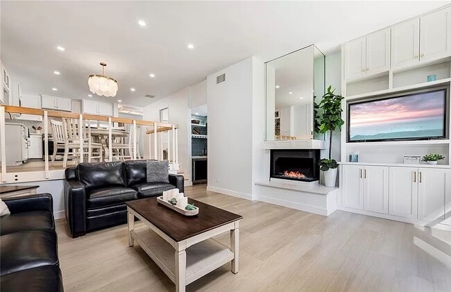 Building Photo - 1 Bedroom/1 bath