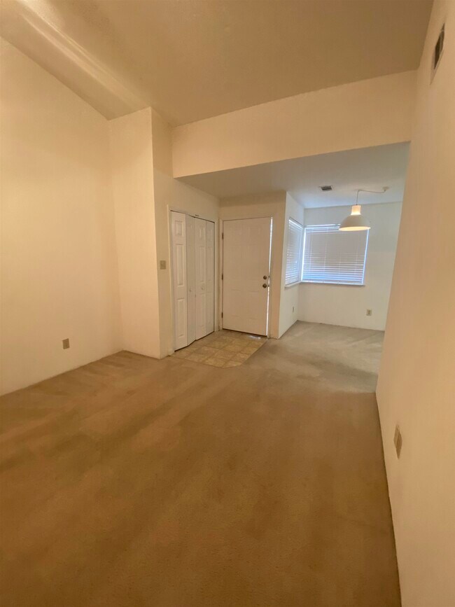 Building Photo - 6024 Greenon Ln