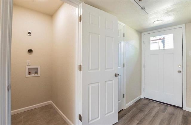 Building Photo - 1821 E Grauwyler Rd