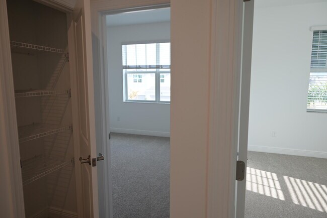 Building Photo - 3599 NW Solange Ct