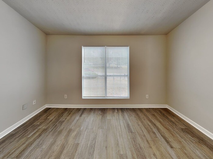 Building Photo - 4145 Riverbank Ct