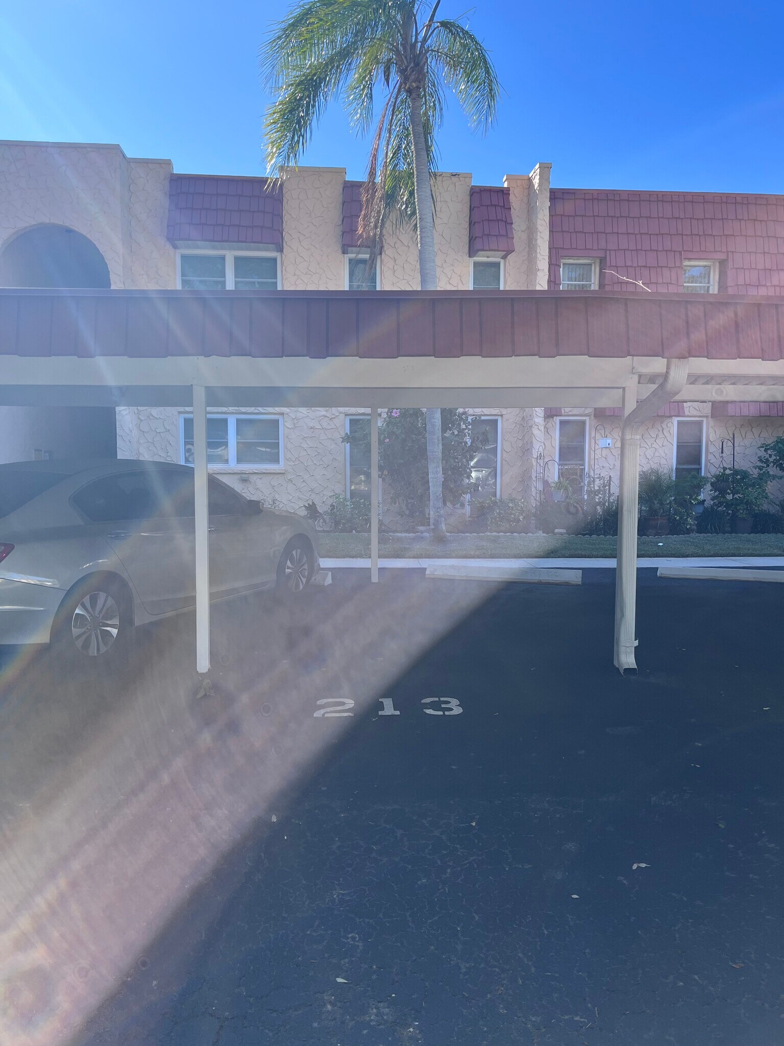 Building Photo - 213 Buttonwood Cir