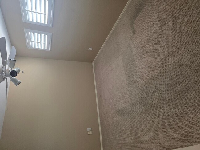 Building Photo - 16450 E Ave of the Fountains