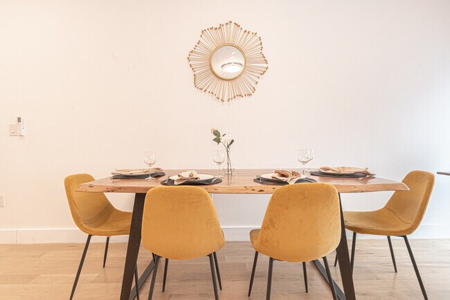 Building Photo - 233 Covert St.