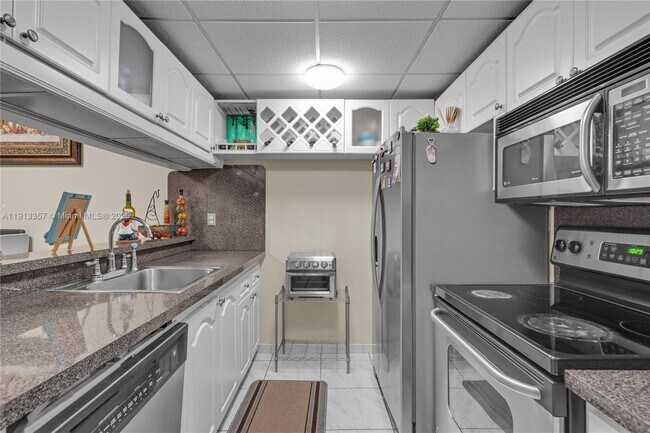 Building Photo - 18256 Mediterranean Blvd