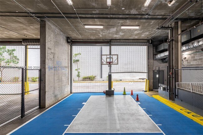 Building Photo - 690 SW 1st Ct