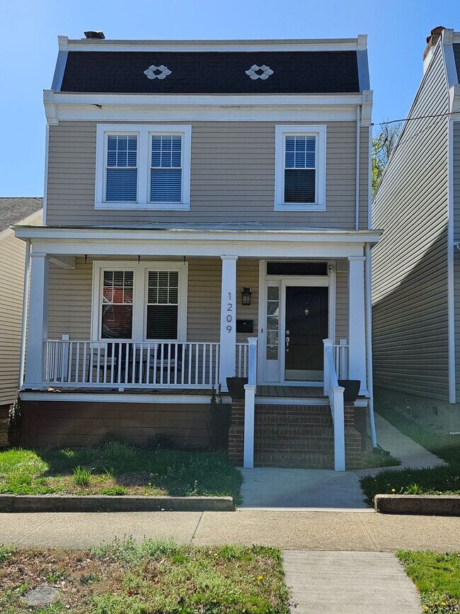 Primary Photo - Church Hill Amazing 3 Bedroom 2.5 Bath Home