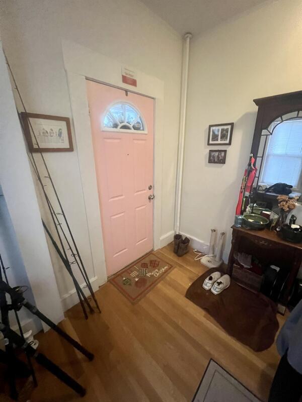 Primary Photo - 117 Buttonwood St