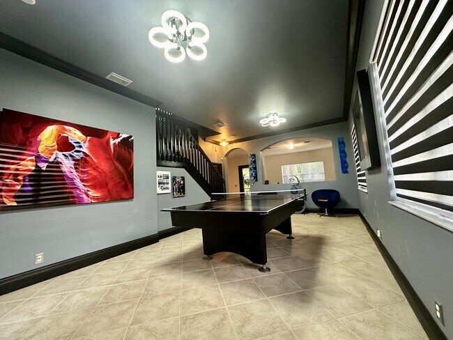 Building Photo - 9687 Springlake Cir