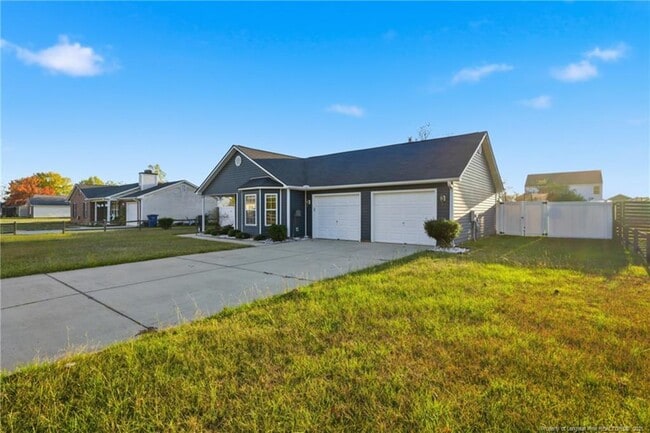 Building Photo - 419 Northwoods Dr