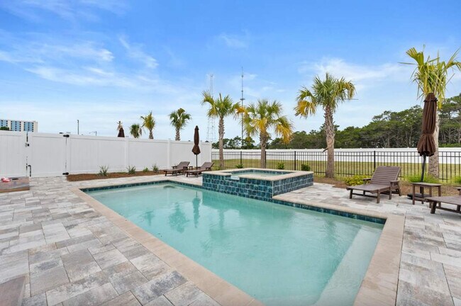 Building Photo - 504 Lyndell Ln