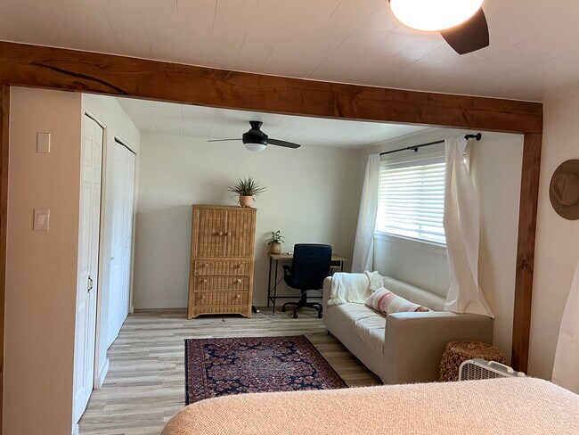 Building Photo - 7210 W Brookover Dr