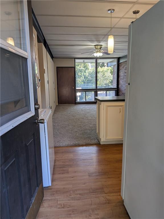 Building Photo - 7 S University Ave