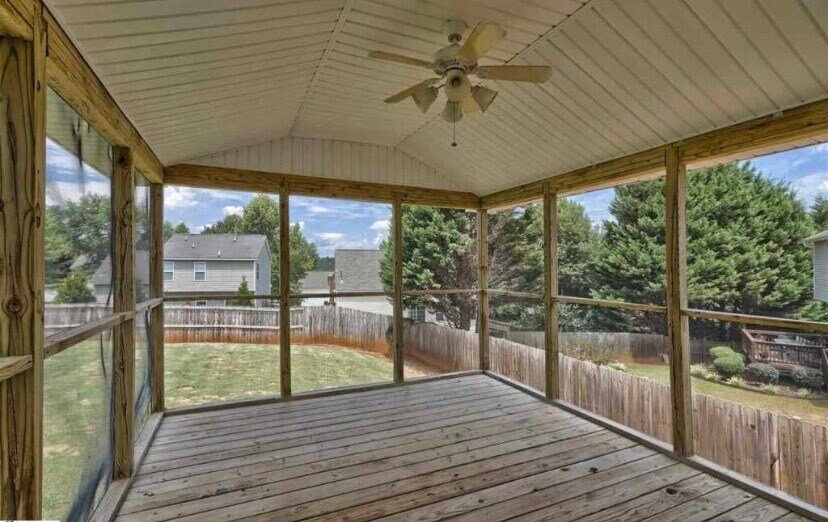 Building Photo - 210 Seven Pines Ct