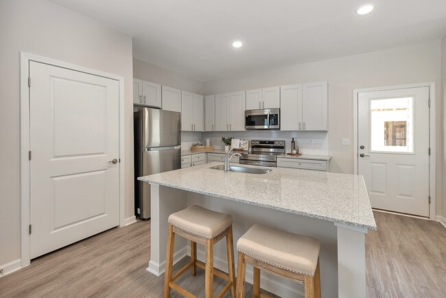 Building Photo - Covey Homes Fox Run