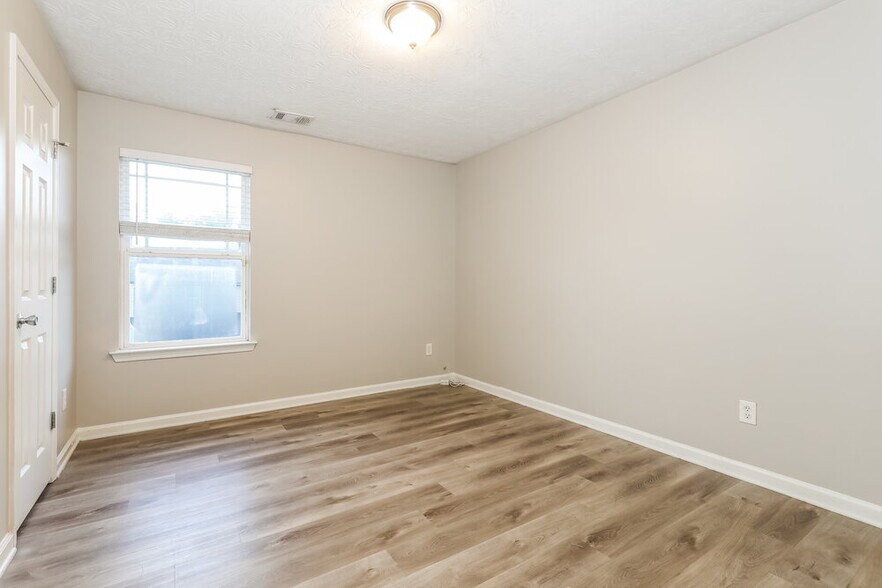 Building Photo - 4414 Rock Valley Dr