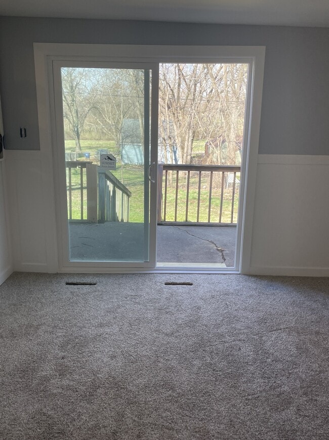 Building Photo - 7008 SW 15th St