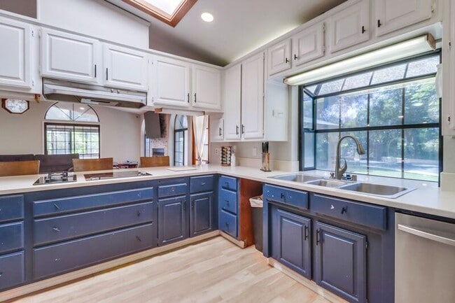 Building Photo - 3289 Altoro Ln