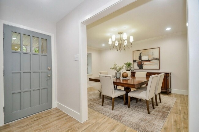 Building Photo - 7414 Grape St