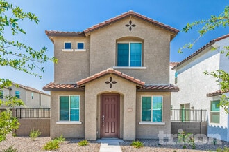 Building Photo - 2929 N 28th St