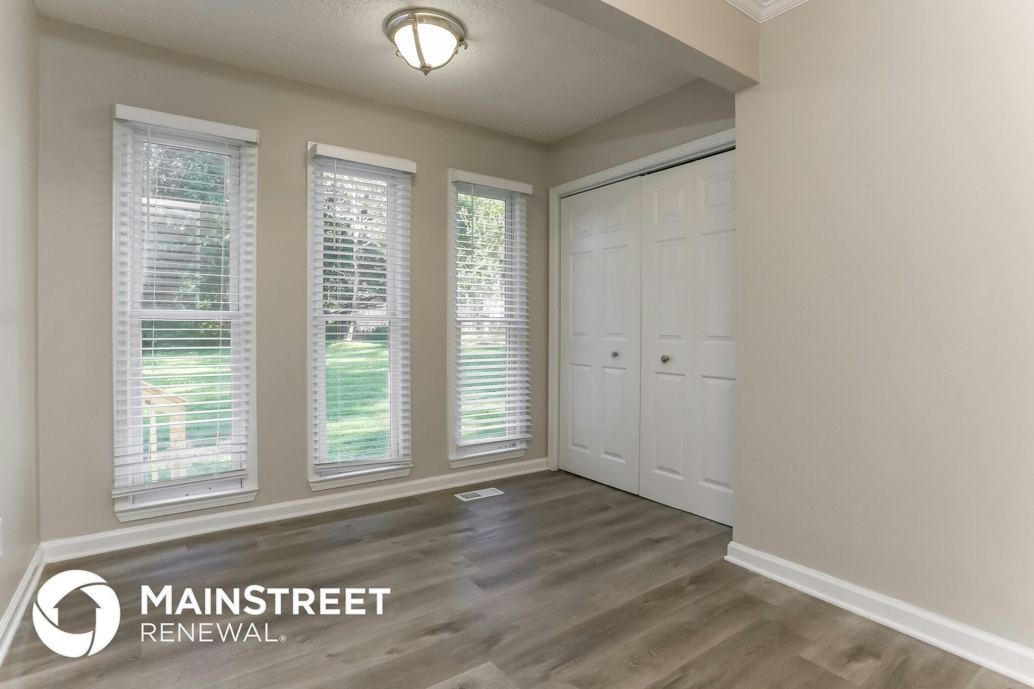 Building Photo - 43 1st Ave E