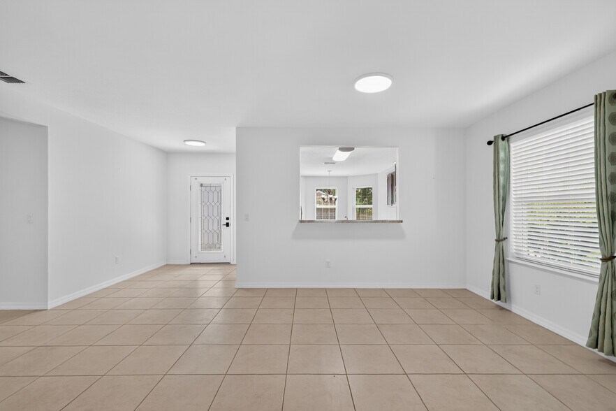 Building Photo - 345 Red Kite Dr