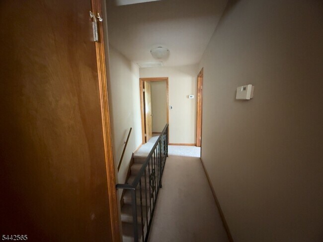 Building Photo - 209 N 16th St