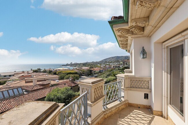 Building Photo - OCEAN VIEW CUSTOM BUILT LUXURY ESTATE