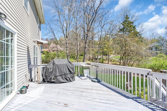 Building Photo - 108 Miller Ave