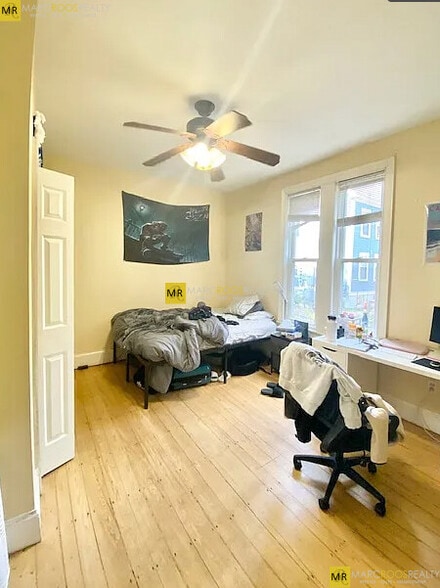 Building Photo - 731 Parker St