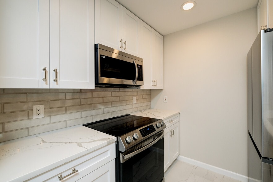 Building Photo - 3315 Wyndham Cir