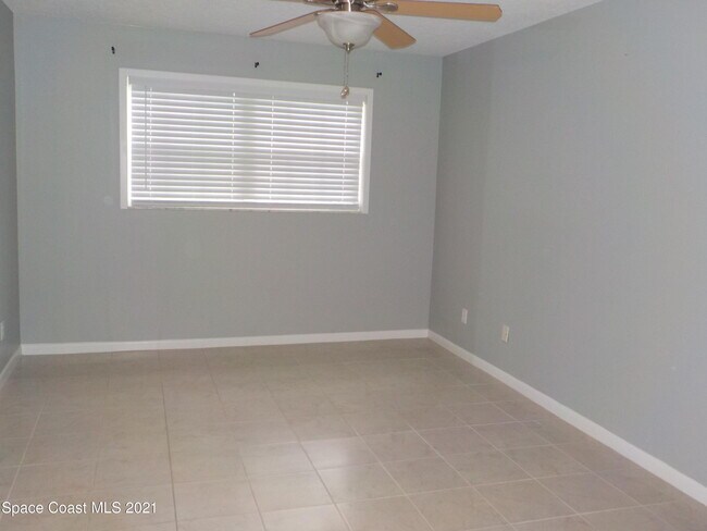 Building Photo - 1617 Sunny Brook Ln