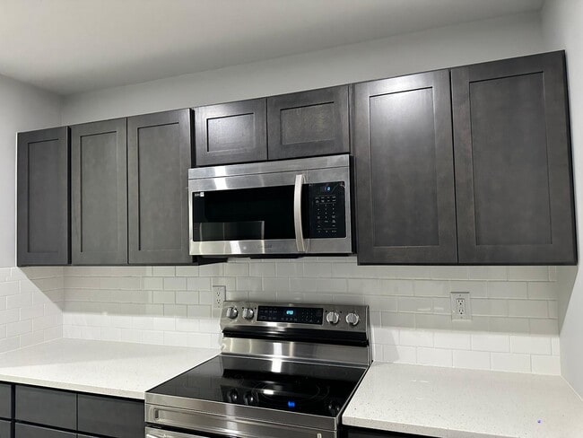 Building Photo - Stephens Street Apartments