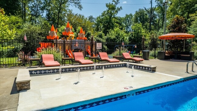 Building Photo - 151 Summerwood Dr
