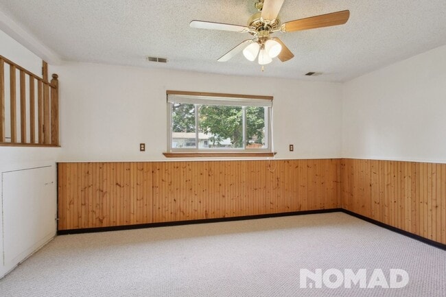 Building Photo - Charming 3BR House in Aurora