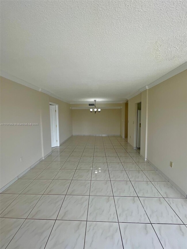 Building Photo - 1350 SW 122nd Ave