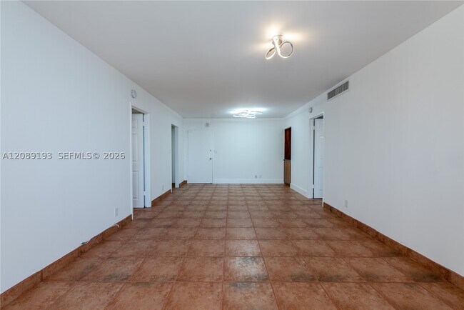 Building Photo - 3180 S Ocean Dr