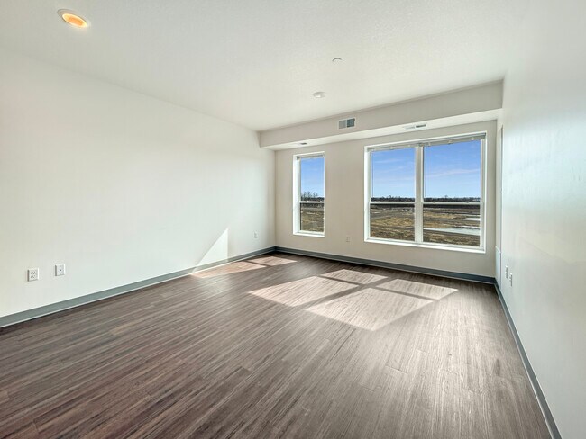 Large, bright spaces - The Lumin at Highland Bridge