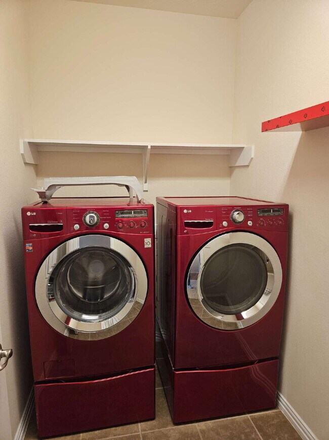 Building Photo - Spacious 4-Bed Home in Friendly Katy Cul-de-Sac | 2,941 Sq Ft | Pet-Friendly | $2,400/mo