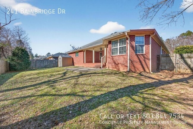 Building Photo - 241 Bainbridge Dr