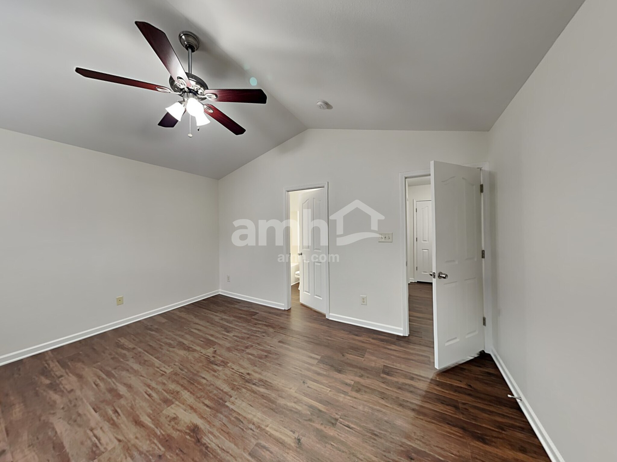 Building Photo - 2604 Oasis Ln