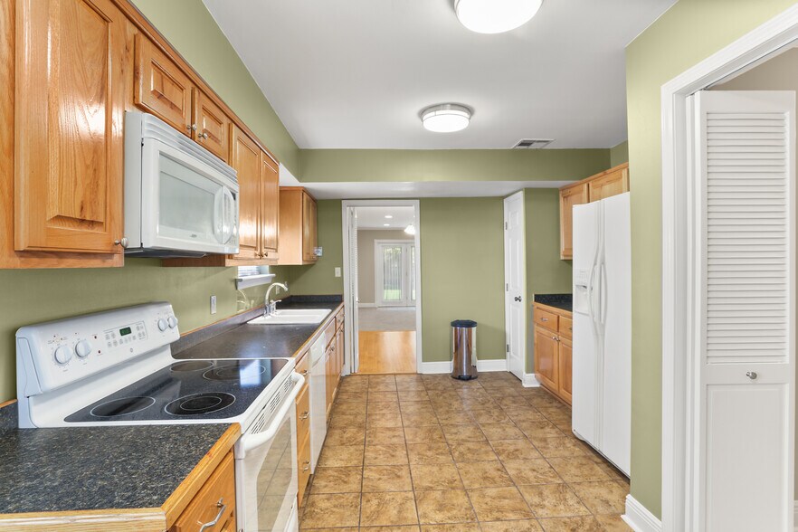 Kitchen, view from laundry - 117 28th St