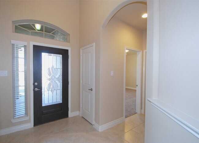 Building Photo - 5607 S Denham Ridge Ln