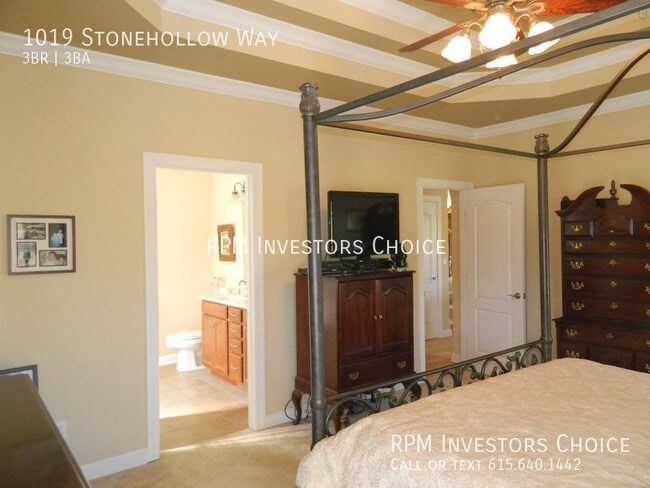 Building Photo - 1019 Stonehollow Way