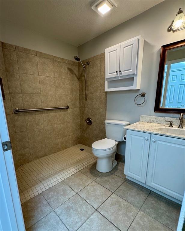 Building Photo - 1001 E Pebble Beach Cir