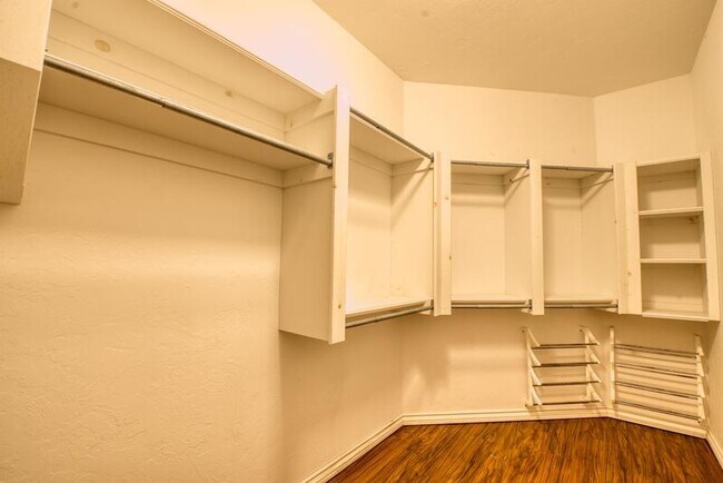 Building Photo - 1629 Tenbears Rd