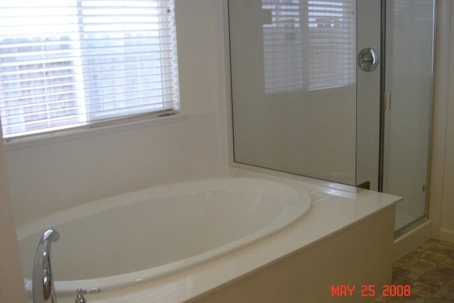 Building Photo - 6619 Sao Tiago Way