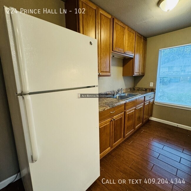 Building Photo - 224 Prince Hall Ln