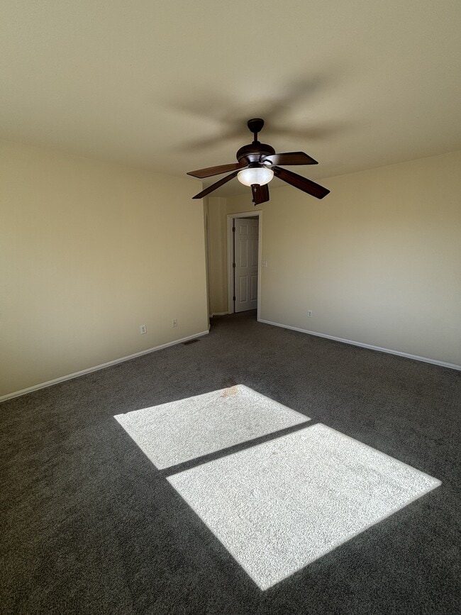 Building Photo - 755 Hailey Glenn View